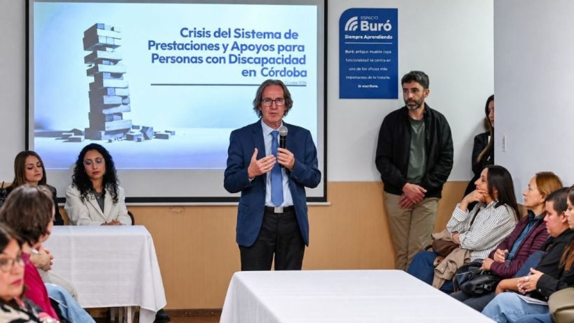 Córdoba: la odisea de esperar un certificado, una prótesis o una terapia