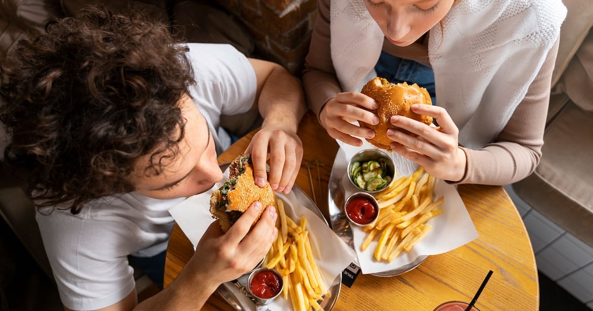 Una milanesa con aditivo y otra sin él: lo que cuenta cuando el cuerpo tiene que decidir qué hacer con los fideos