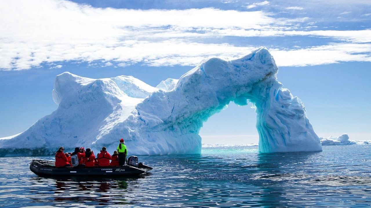 Antártida circunnavegada: la expedición de dos meses que redefine los cruceros polares desde 2028
