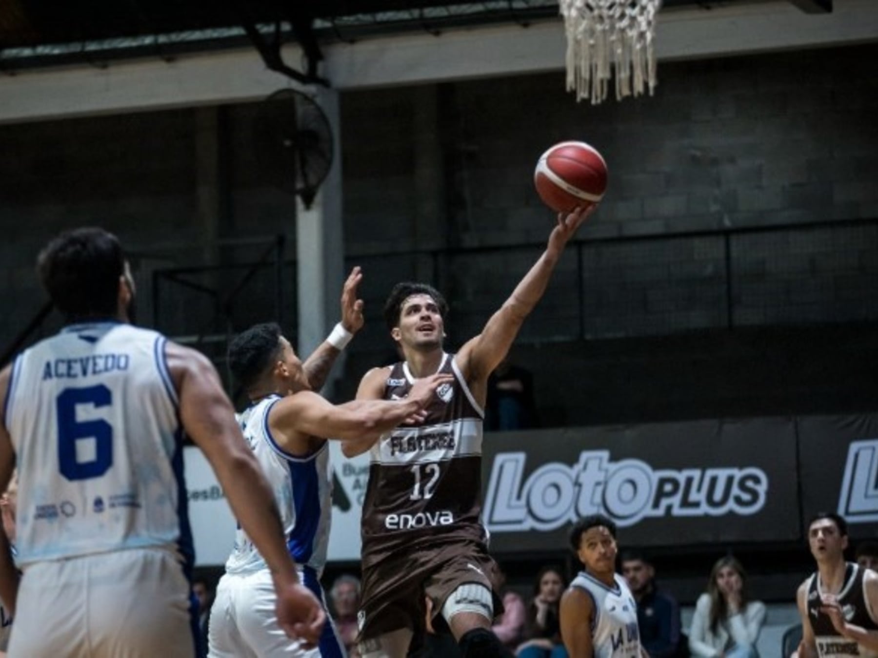 La Unión se regaló el primer grito en Vicente López y apagó la levantada de Platense
