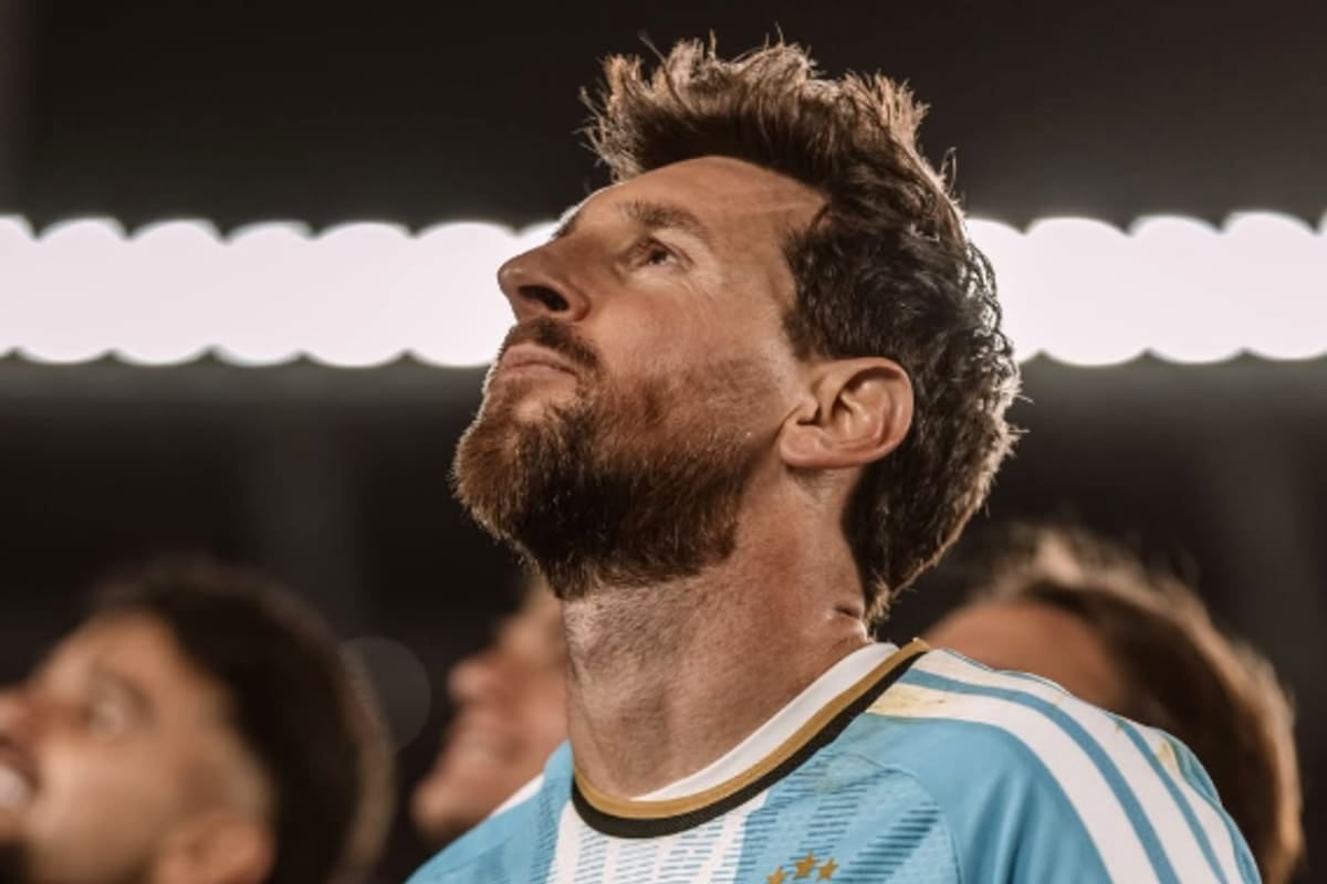 El último baile de Messi en la selección: tres pases al gol, una carta y el abrazo de Cristiano