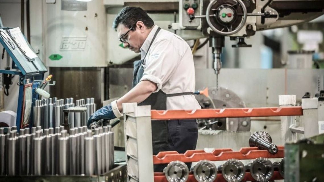 La fábrica se quedó sin 66 mil trabajadores en dos años y la rueda sigue sin girar