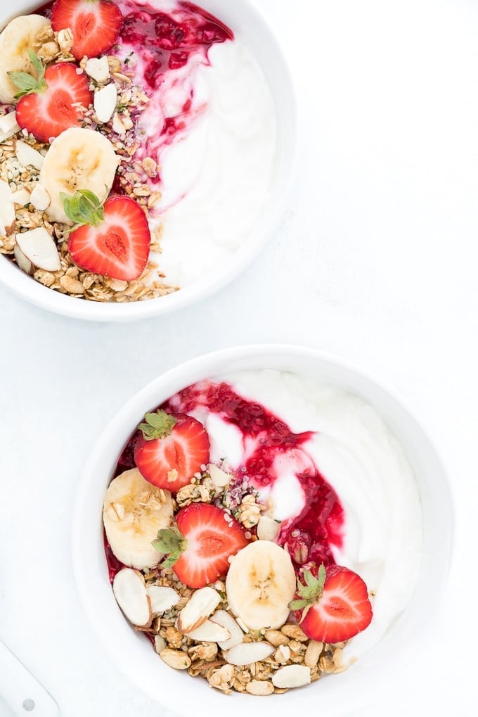 La cuchara que no salva al higado: lo que el yogur griego puede y lo que no puede hacer por tu salud