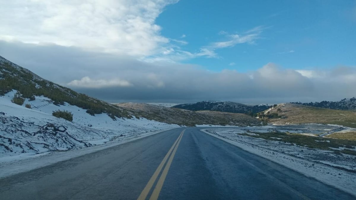 Cordillera neuquina bajo alerta: los dos pasos a Chile siguen abiertos, pero el hielo y la neblina obligan a extremar cuidados