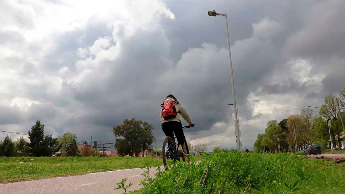 Acá en Neuquén la semana arrancó con la persiana baja y el cielo encima: lo que se viene hasta el domingo