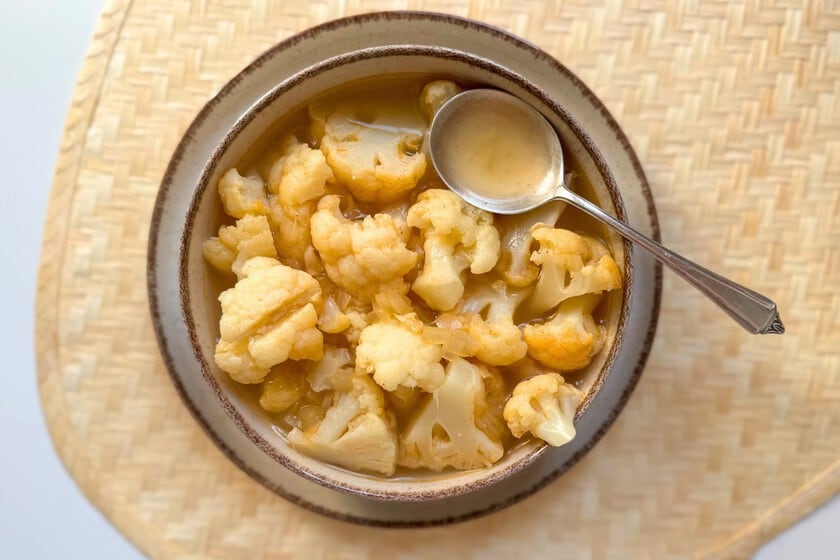 Sopa de coliflor en trozos: una alternativa con cuerpo a la crema tradicional