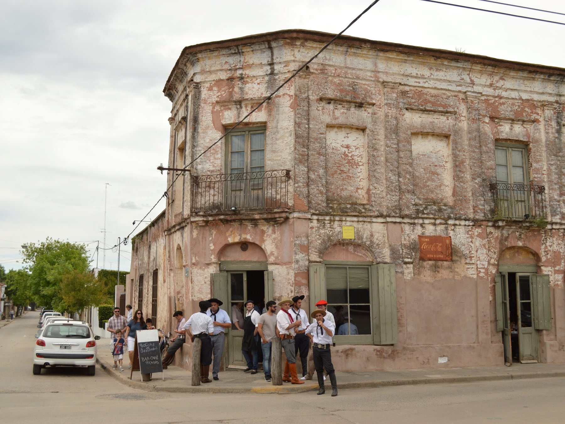 San Antonio de Areco: el oficio artesanal se reinventa entre plateros, joyeros y diseñadores de autor